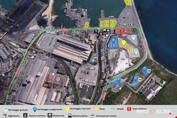 Garages et parkings au port de Piombino .
